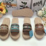 Quieter fluffy slippers