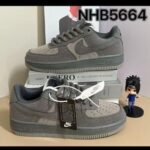 GREY NiKE AIR FORCE