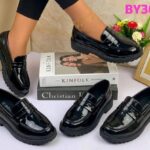 GLOSSY SCHOOL SHOE(without chain)