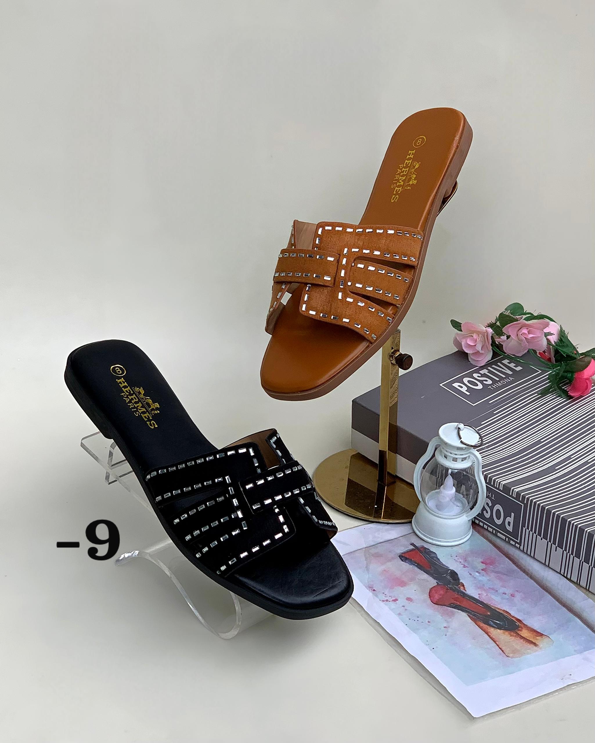3e7b4a6e-5d77-424d-9e50-b41eb888e090-2 HERMES FLAT SOLE SLIPPERS - Image 1