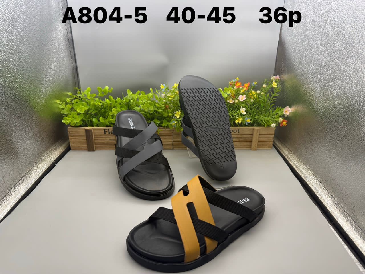 b8c0c242-c6ce-4fa1-a8d4-1340786c99e5 HERMES SLIPPERS - Image 1