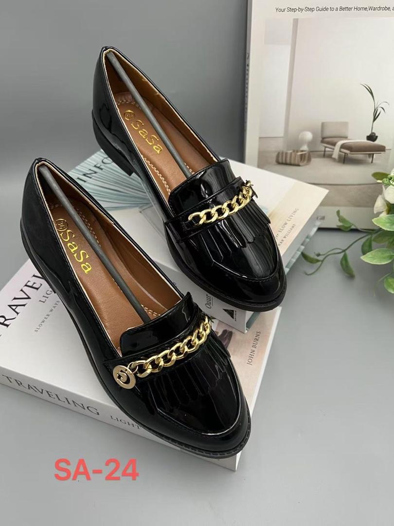 dc5d309c-4a06-48ef-a690-3809fe6ac6cd Sasa boyfriend shoe with chain - Image 1