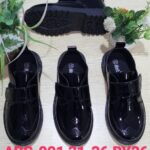 GLOSSY WITH STRAP SHOE