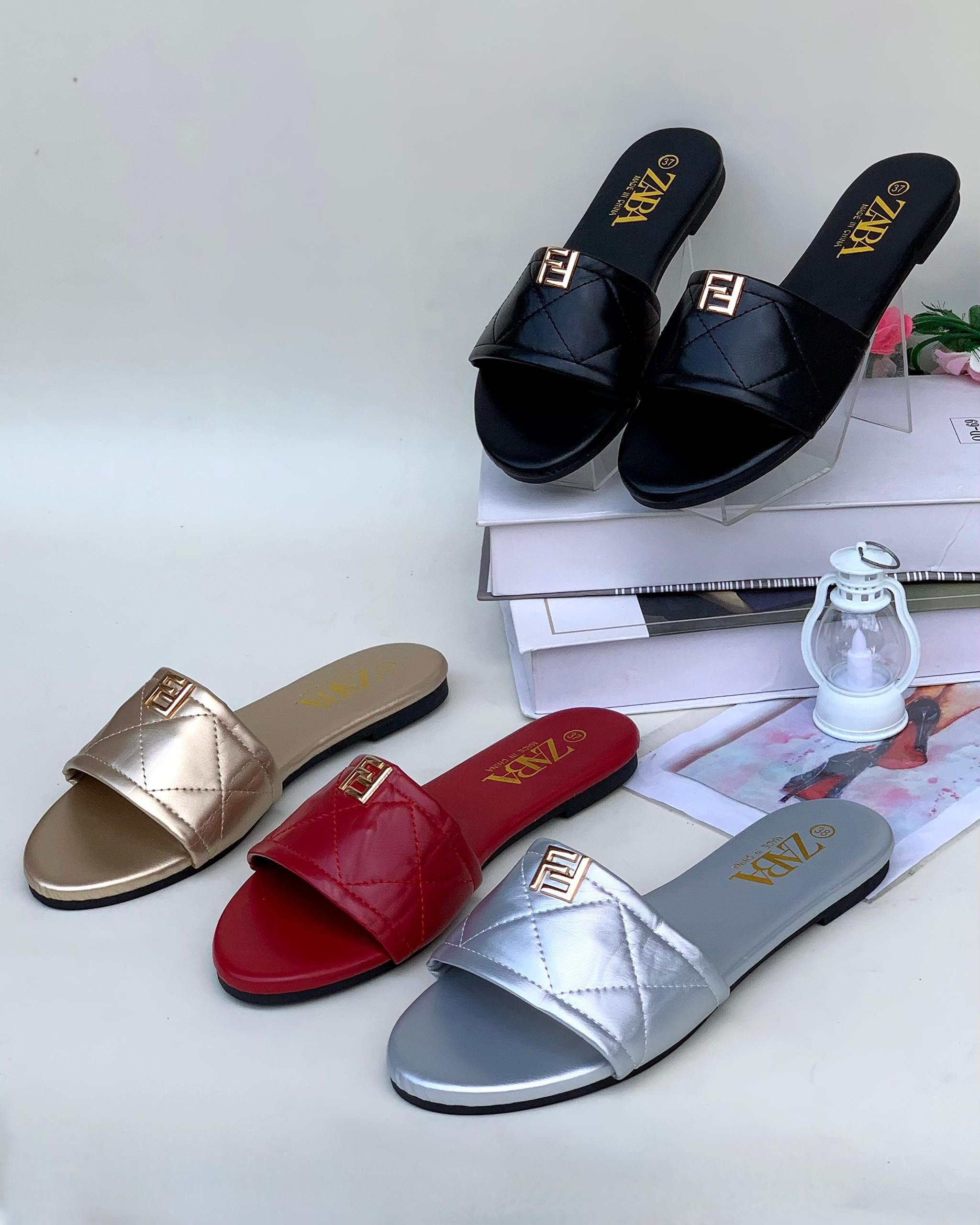 974d862e-02ba-4b37-bf2e-9a5db664d875 ZARA WOMEN’S SLIPPERS - Image 1